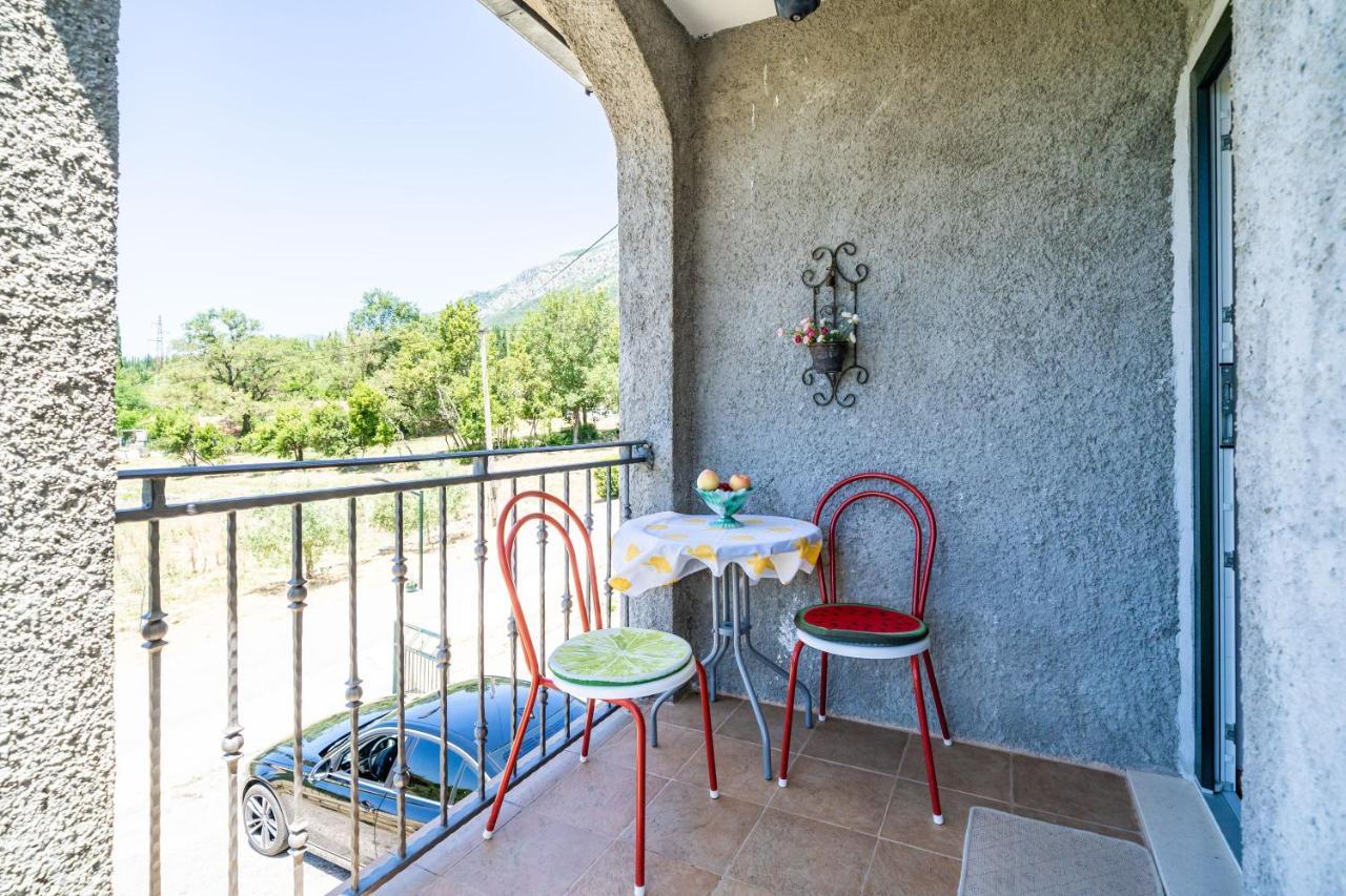 Apartment Laurel Leaf Lovorno 外观 照片
