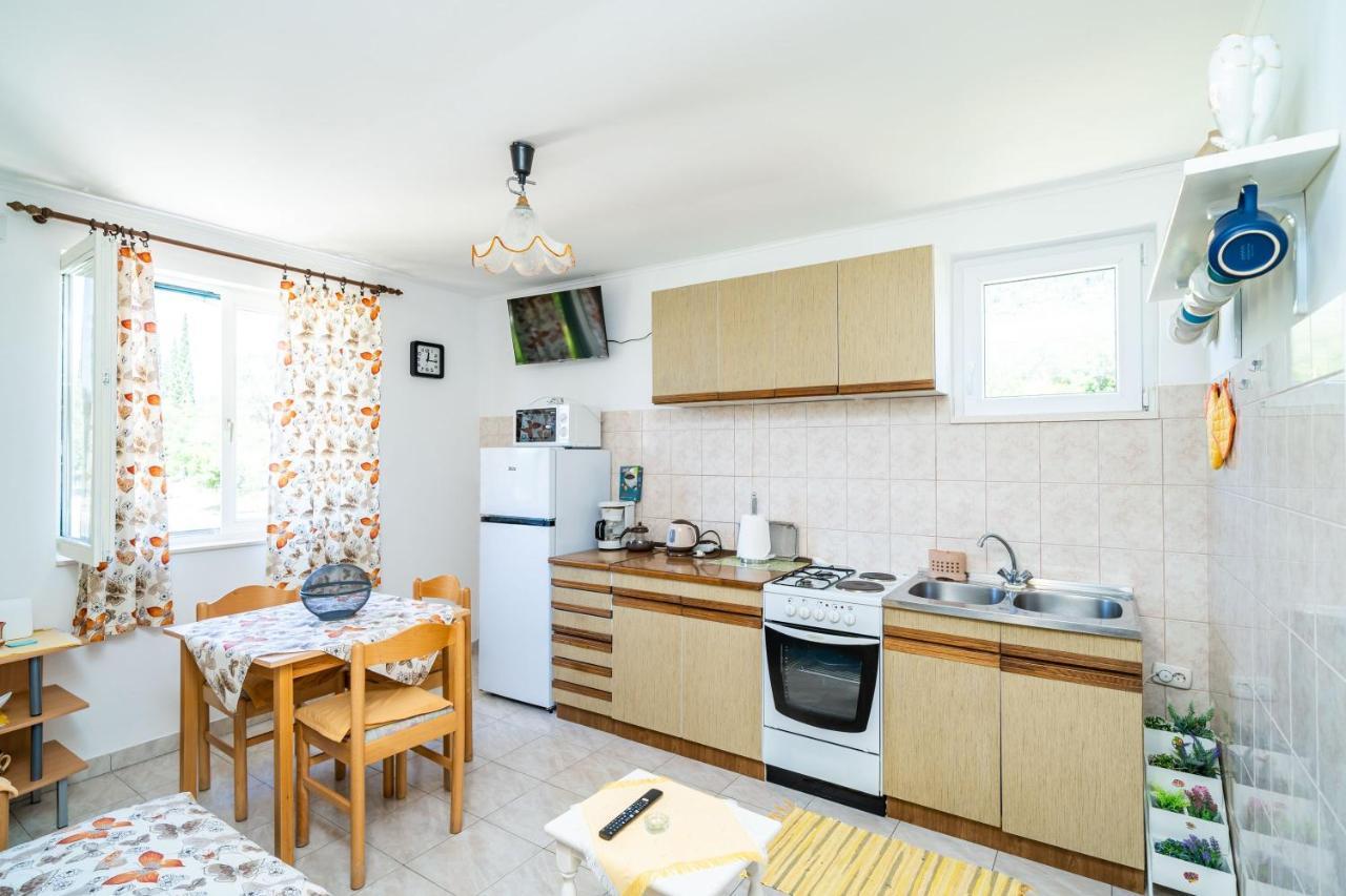 Apartment Laurel Leaf Lovorno 外观 照片