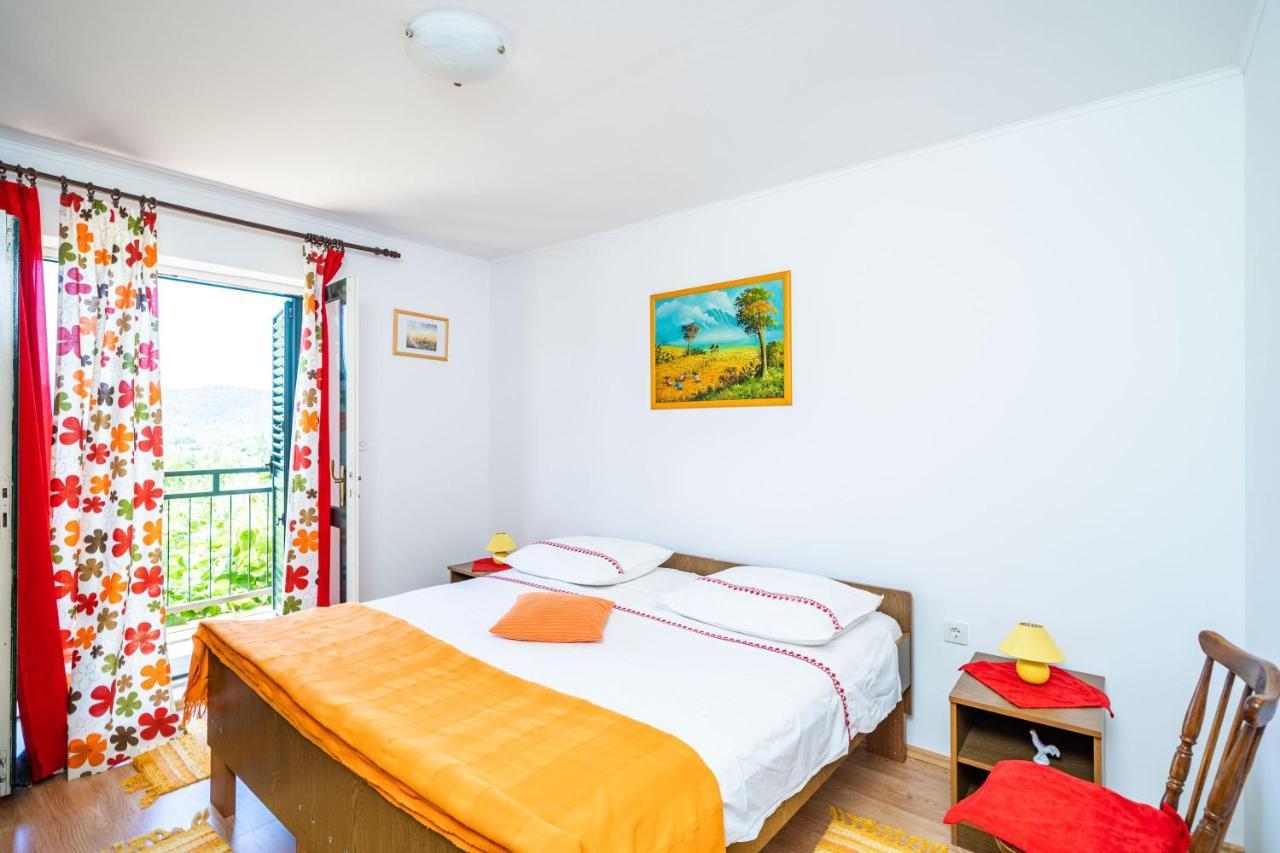 Apartment Laurel Leaf Lovorno 外观 照片